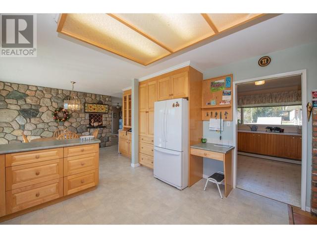 6197 Line 17 Road, House detached with 3 bedrooms, 2 bathrooms and 20 parking in Columbia Shuswap F BC | Image 18