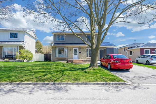 62 Swanston Cres, House detached with 3 bedrooms, 2 bathrooms and 5 parking in Ajax ON | Image 12