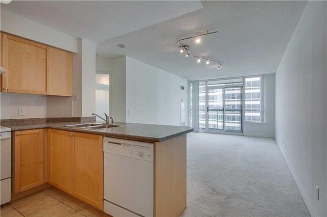 1001 - 18 Parkview Ave, Condo with 1 bedrooms, 1 bathrooms and null parking in Toronto ON | Image 2