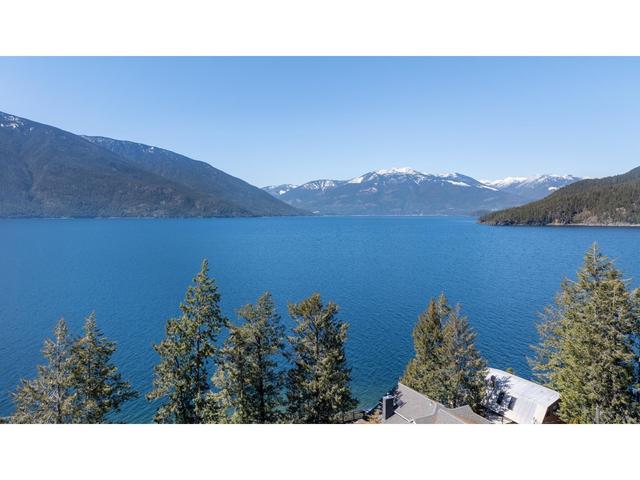 14533 Smith Road, House detached with 4 bedrooms, 3 bathrooms and null parking in Central Kootenay A BC | Image 57