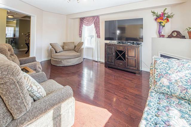 122 Queen Mary Dr, House detached with 4 bedrooms, 4 bathrooms and 4 parking in Brampton ON | Image 18
