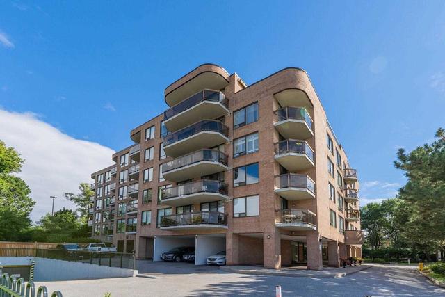 406 - 96 Fifeshire Rd, Condo with 2 bedrooms, 2 bathrooms and 1 parking in Toronto ON | Card Image