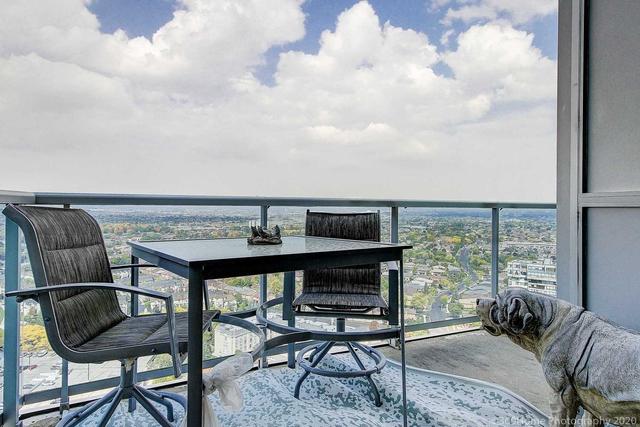uph 07 - 90 Absolute Ave, Condo with 2 bedrooms, 2 bathrooms and 1 parking in Mississauga ON | Image 3