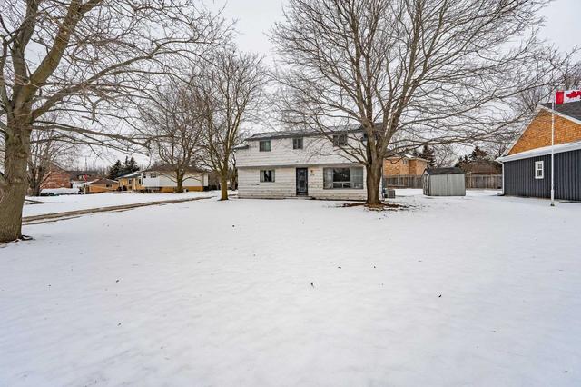 346 Main St N, House detached with 4 bedrooms, 1 bathrooms and 6 parking in Hamilton ON | Image 12