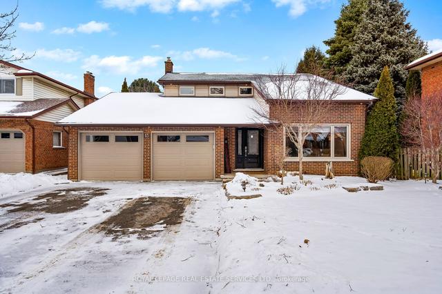 13 Boese Crt, House detached with 3 bedrooms, 4 bathrooms and 7 parking in St. Catharines ON | Image 1