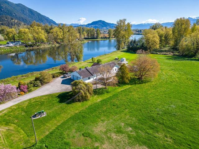 9356 Ross Road, House detached with 3 bedrooms, 3 bathrooms and 10 parking in Fraser Valley G BC | Image 36
