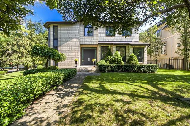 81 Thornridge Dr, House detached with 5 bedrooms, 8 bathrooms and 15 parking in Vaughan ON | Image 1