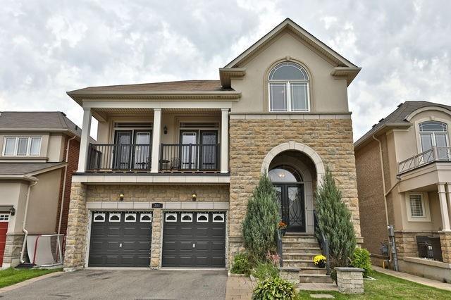 208 Cathcart Cres, House detached with 4 bedrooms, 4 bathrooms and 2 parking in Milton ON | Image 1