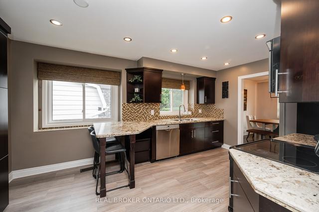 2076 Cavendish Dr, House detached with 3 bedrooms, 3 bathrooms and 6 parking in Burlington ON | Image 6