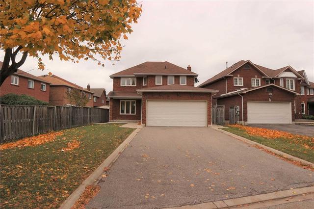 317 Wendron Cres, House detached with 3 bedrooms, 4 bathrooms and 5 parking in Mississauga ON | Image 1