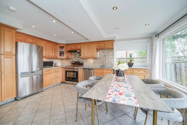 17 Crandall Dr, House detached with 4 bedrooms, 5 bathrooms and 4 parking in Markham ON | Image 7