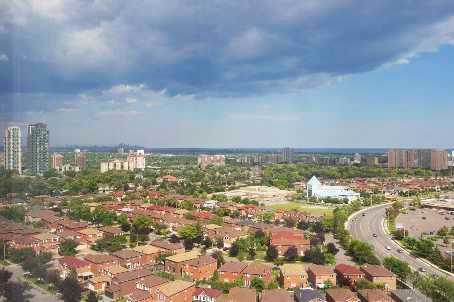 350 Webb Dr, Condo with 2 bedrooms, 2 bathrooms and null parking in Mississauga ON | Image 2