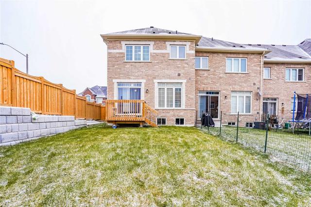 42 Brent Cres, House attached with 4 bedrooms, 3 bathrooms and 2 parking in Clarington ON | Image 19
