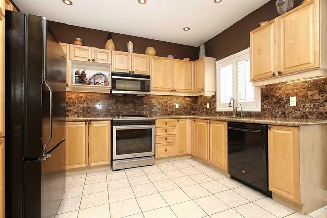 81 Sweet Water Cres, House detached with 4 bedrooms, 5 bathrooms and 4 parking in Richmond Hill ON | Image 6