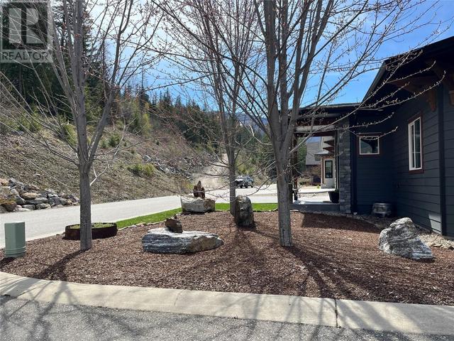 218 Sunset Drive, House detached with 3 bedrooms, 3 bathrooms and 5 parking in Sicamous BC | Image 11