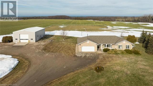 1041 Bruce Road 23, Home with 5 bedrooms, 2 bathrooms and null parking in Kincardine ON | Image 2