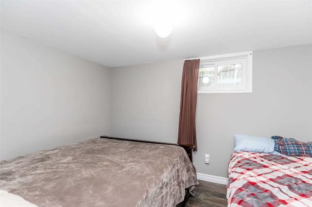 186 Duckworth St, House detached with 2 bedrooms, 2 bathrooms and 5 parking in Barrie ON | Image 25