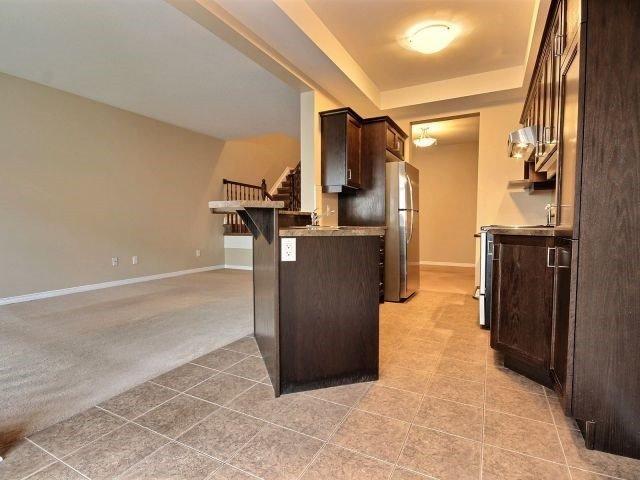 505 Rannoch Private, House attached with 3 bedrooms, 3 bathrooms and 1 parking in Ottawa ON | Image 4