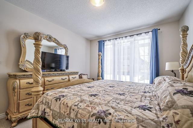 42 Seedhouse Rd, Condo with 2 bedrooms, 4 bathrooms and 4 parking in Brampton ON | Image 16