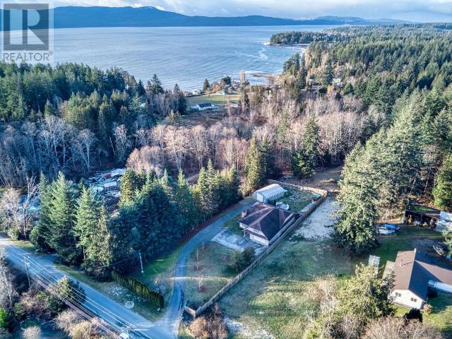 2339 Lang Bay Road, House detached with 3 bedrooms, 4 bathrooms and 2 parking in Powell River C BC | Image 87
