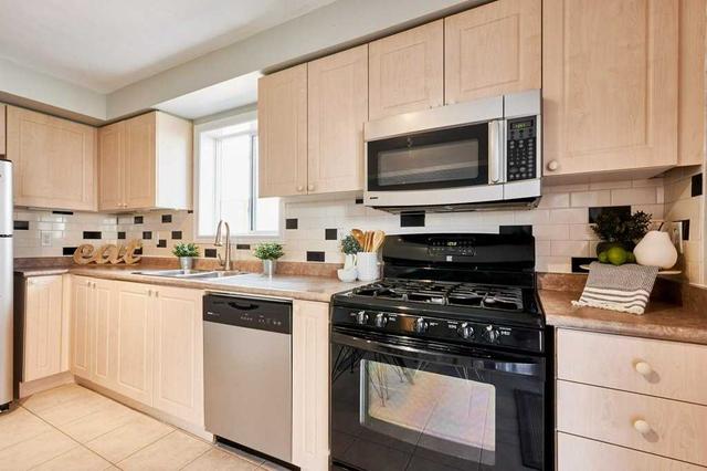 75 Moynahan Cres, House detached with 3 bedrooms, 3 bathrooms and 2 parking in Ajax ON | Image 6