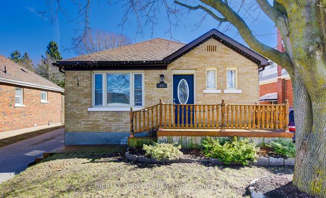 63 Arnold St, House detached with 2 bedrooms, 2 bathrooms and 7 parking in Kitchener ON | Image 1