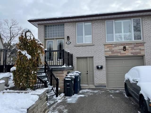 12 Loomis Crt, House semidetached with 3 bedrooms, 2 bathrooms and 3 parking in Toronto ON | Card Image