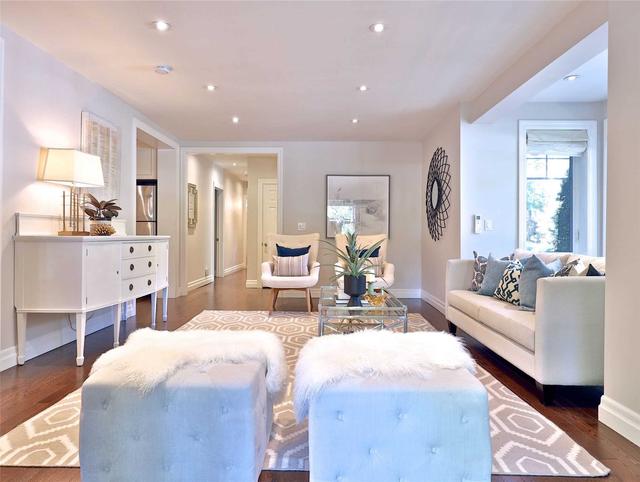 342 St Clair Ave E, House detached with 6 bedrooms, 5 bathrooms and 4 parking in Toronto ON | Image 5
