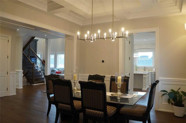1017 Melvin Ave, House detached with 4 bedrooms, 5 bathrooms and 6 parking in Oakville ON | Image 2