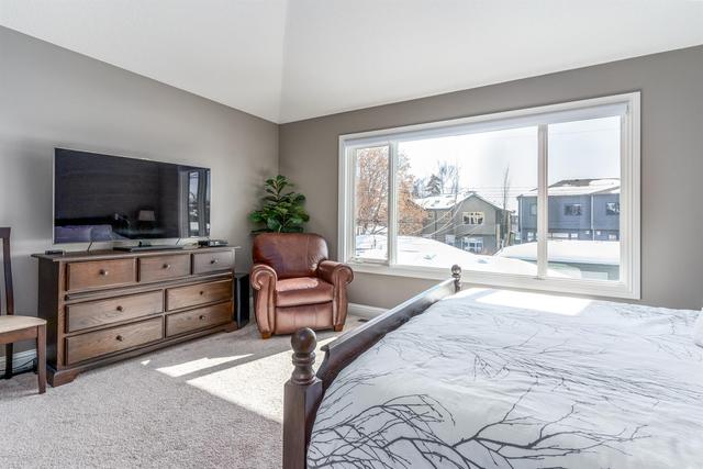 2035 47 Avenue Sw, House detached with 4 bedrooms, 3 bathrooms and 2 parking in Calgary AB | Image 30