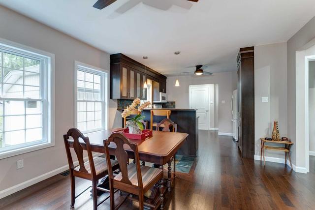 40 Amiens Rd, House detached with 3 bedrooms, 2 bathrooms and 6 parking in Toronto ON | Image 4