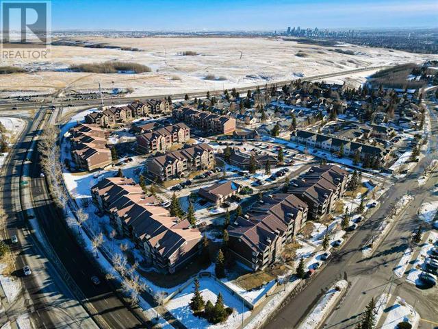 2422, - 3400 Edenwold Heights Nw, Condo with 2 bedrooms, 2 bathrooms and 1 parking in Calgary AB | Image 19
