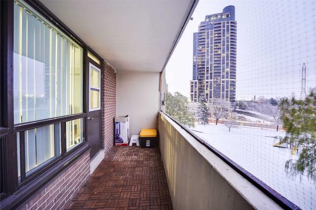 407 - 3390 Weston Rd, Condo with 2 bedrooms, 1 bathrooms and 1 parking in Toronto ON | Image 10