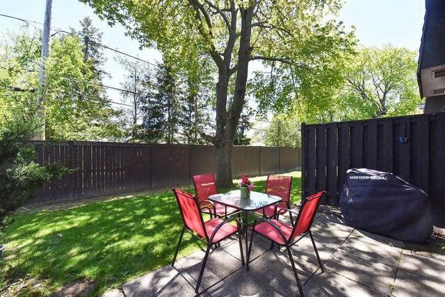 47 Briar Path, Townhouse with 3 bedrooms, 2 bathrooms and 2 parking in Brampton ON | Image 18