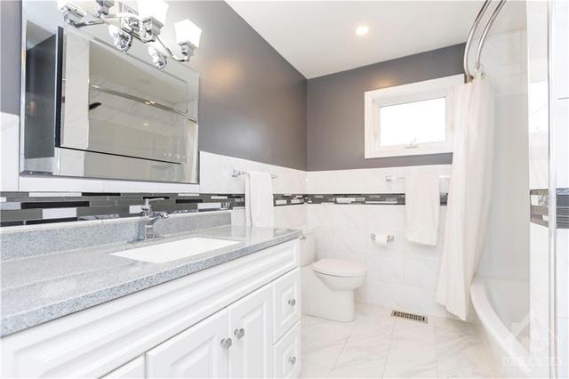 1261 Ridgemont Avenue, House detached with 4 bedrooms, 2 bathrooms and 5 parking in Ottawa ON | Image 20