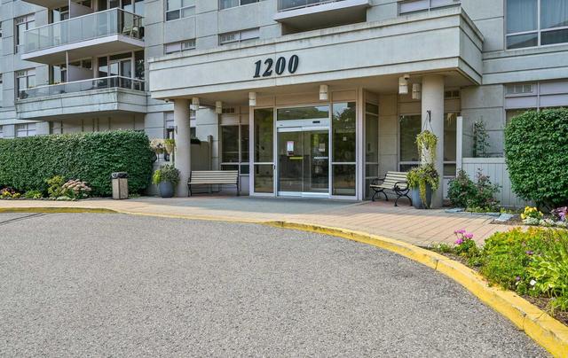 809 - 1200 The Esplanade Rd N, Condo with 2 bedrooms, 1 bathrooms and 1 parking in Pickering ON | Image 1