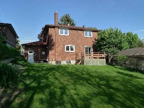 32 Prestwick Cres, House detached with 3 bedrooms, 4 bathrooms and 2 parking in Toronto ON | Image 11