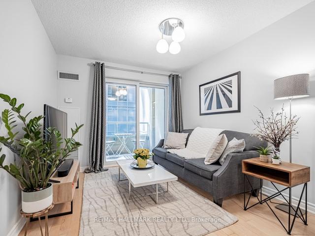 544 - 250 Wellington St W, Condo with 1 bedrooms, 1 bathrooms and 0 parking in Toronto ON | Image 17
