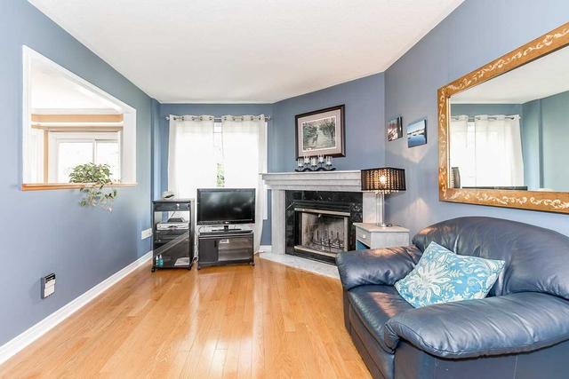83 Bishop Dr, House detached with 4 bedrooms, 3 bathrooms and 6 parking in Barrie ON | Image 15