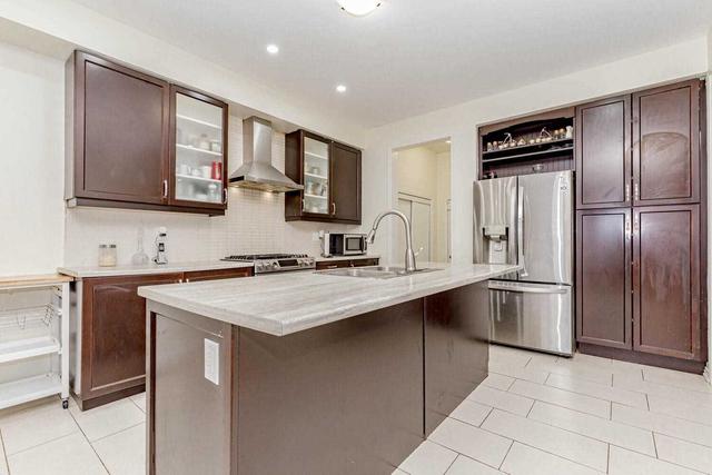 13 Fryent St, House detached with 4 bedrooms, 5 bathrooms and 6 parking in Brampton ON | Image 6