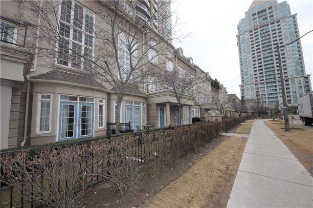 Th15 - 1 Rean Drive Dr, Townhouse with 3 bedrooms, 3 bathrooms and 1 parking in Toronto ON | Image 2
