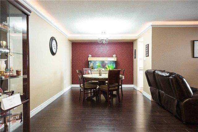 1606 - 5 Lisa St, Condo with 2 bedrooms, 2 bathrooms and 1 parking in Brampton ON | Image 9