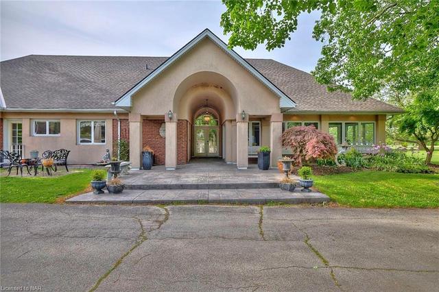 9285 Niagara Parkway, House detached with 5 bedrooms, 2 bathrooms and 10 parking in Niagara Falls ON | Image 8