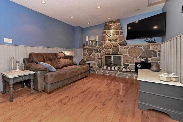 48 Grassmere Cres W, House detached with 4 bedrooms, 2 bathrooms and 5 parking in Brampton ON | Image 29