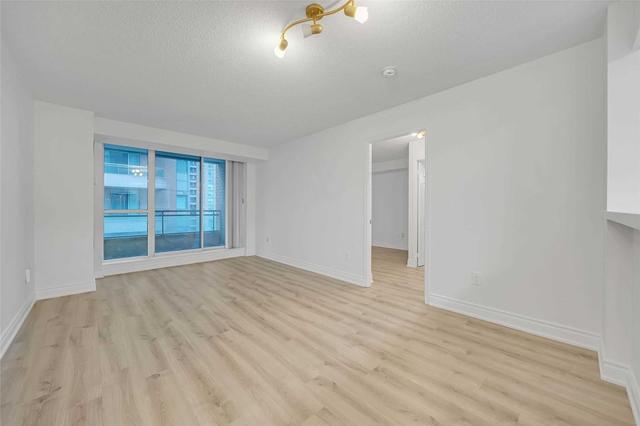 lph17 - 39 Pemberton Ave, Condo with 2 bedrooms, 2 bathrooms and 1 parking in Toronto ON | Image 12