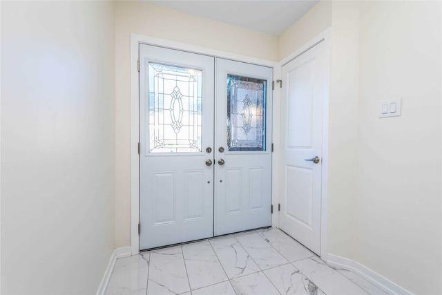 4 Brocklebank Crt, House attached with 3 bedrooms, 2 bathrooms and 2 parking in Brampton ON | Image 11