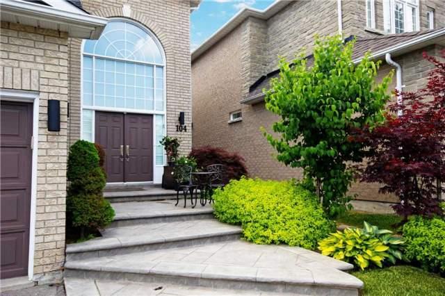 104 Macarthur Dr, House detached with 4 bedrooms, 5 bathrooms and 2 parking in Vaughan ON | Image 2