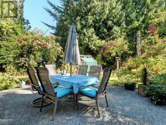 1310 Readings Dr, House detached with 4 bedrooms, 3 bathrooms and 5 parking in North Saanich BC | Image 42