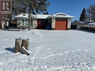 5810 Sherwood Drive, House detached with 3 bedrooms, 1 bathrooms and null parking in Regina SK | Card Image