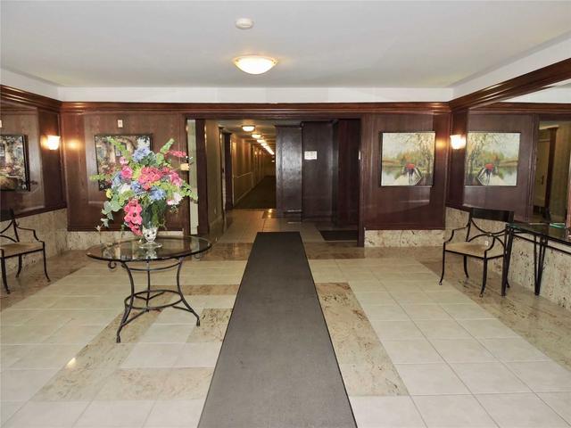 326 - 33 Wallace St, Condo with 1 bedrooms, 1 bathrooms and 1 parking in Vaughan ON | Image 2